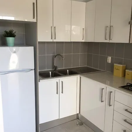 Апартаменты Fully Renovated