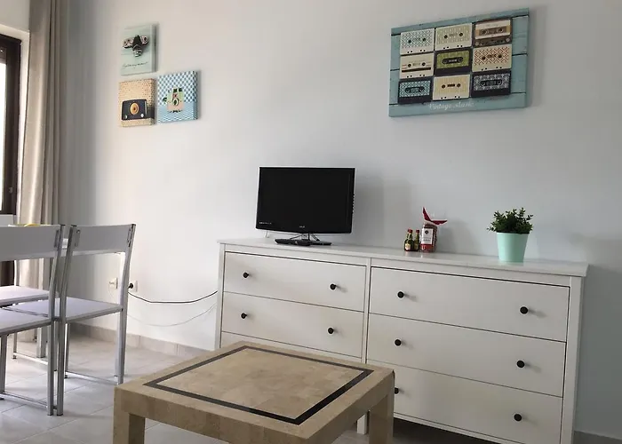 Fully Renovated Appartamento