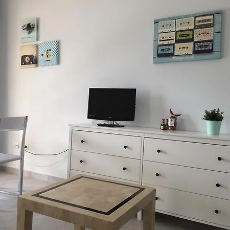 Fully Renovated Apartamento