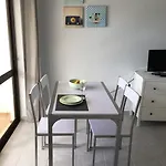 Fully Renovated Apartamento *